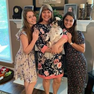 Meet your Posher, Leah